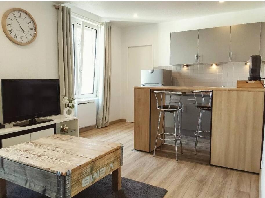 Spacieux T2 Cosy En Face De La Gare Avec Garage ! Belfort Exteriör bild